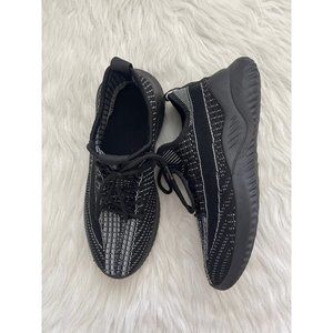 Danskin Women's Ecstatic Black Active Slip-On Tennis Shoes Size 8.5